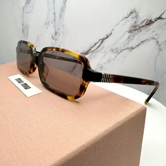 New MIU MIU Sunglasses - Picture 4 of 16